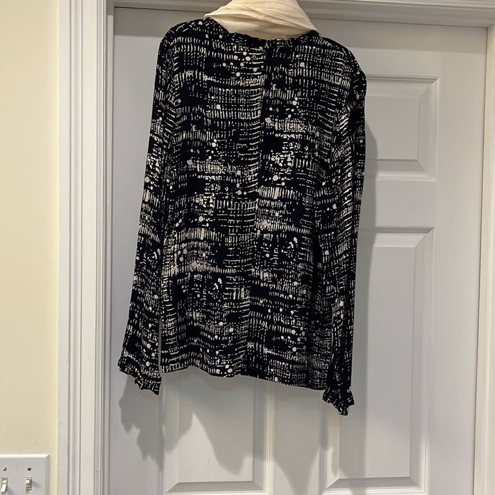 Jorli blouse, long sleeve/ Ann Taylor silk/wool scarf